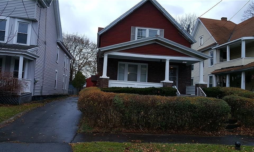 1st image of 1019 Oak St