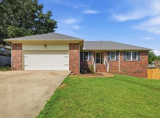 211 Aztec Dr, Searcy, AR 72143