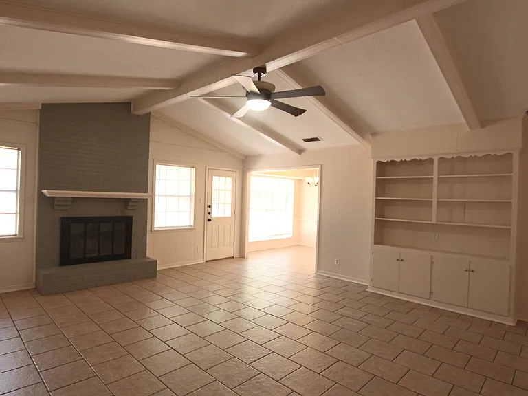 316 Clemson Dr — Photo 5