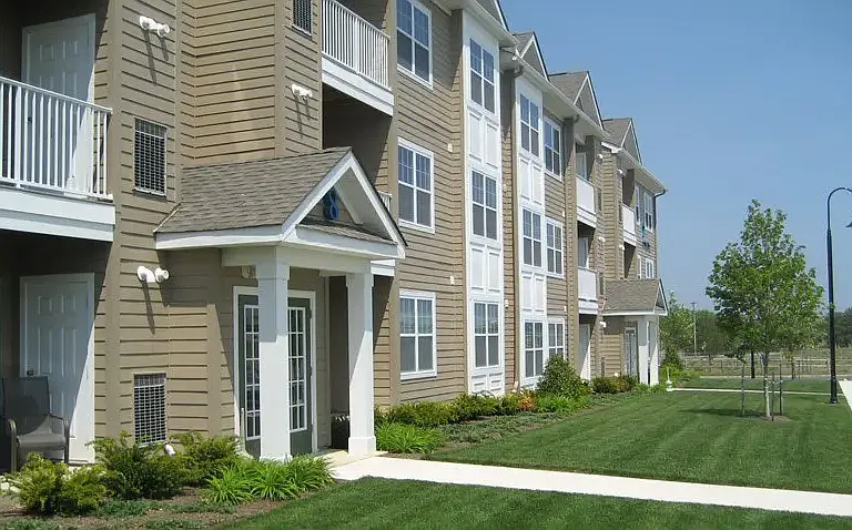 321 Cook Rd — Photo 3