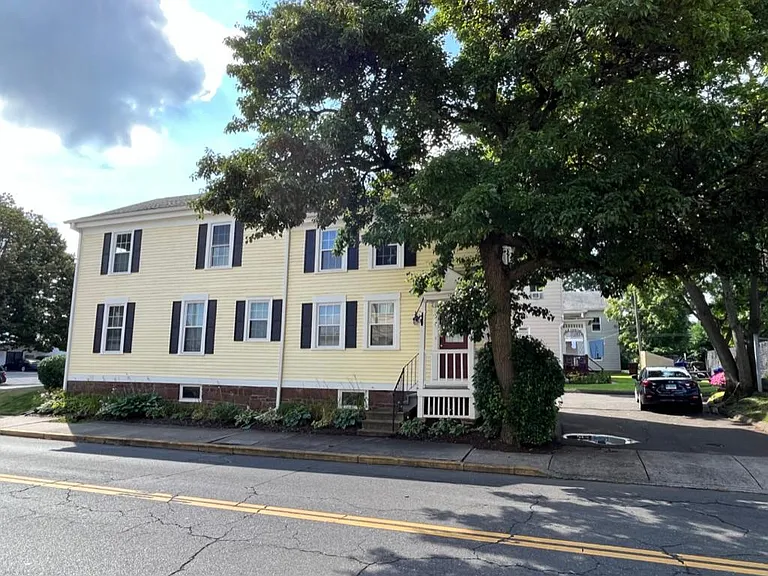 31 Broad St #2 — Photo 5