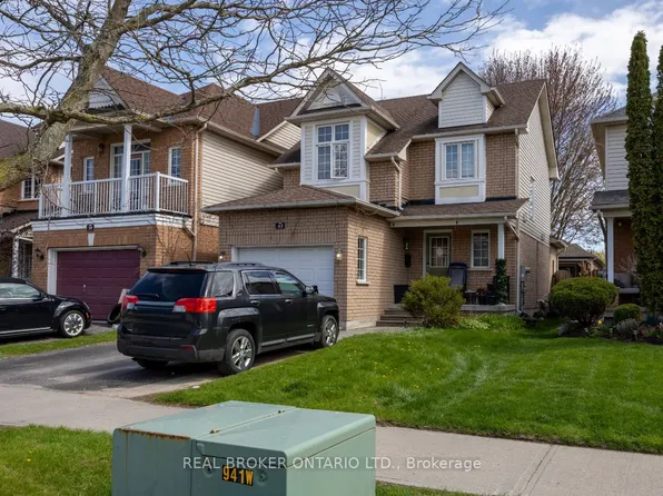 43 Madden Pl, Clarington, ON L1C 5K3