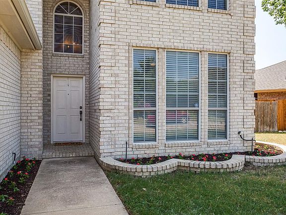 2nd image of 1001 Remington Dr