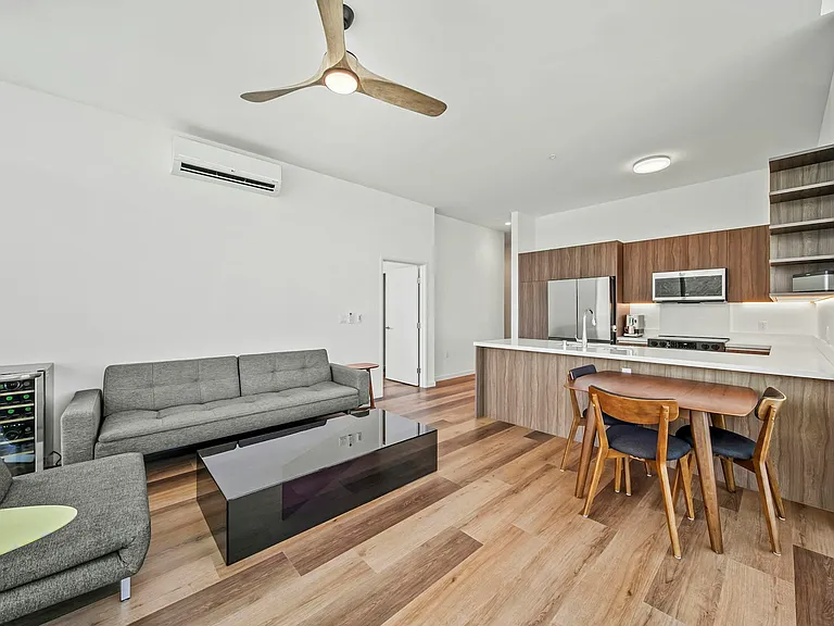 1515 Liona St #4418 — Photo 2