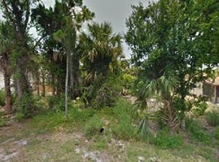 462 Banyan St, Sebastian, FL 32958
