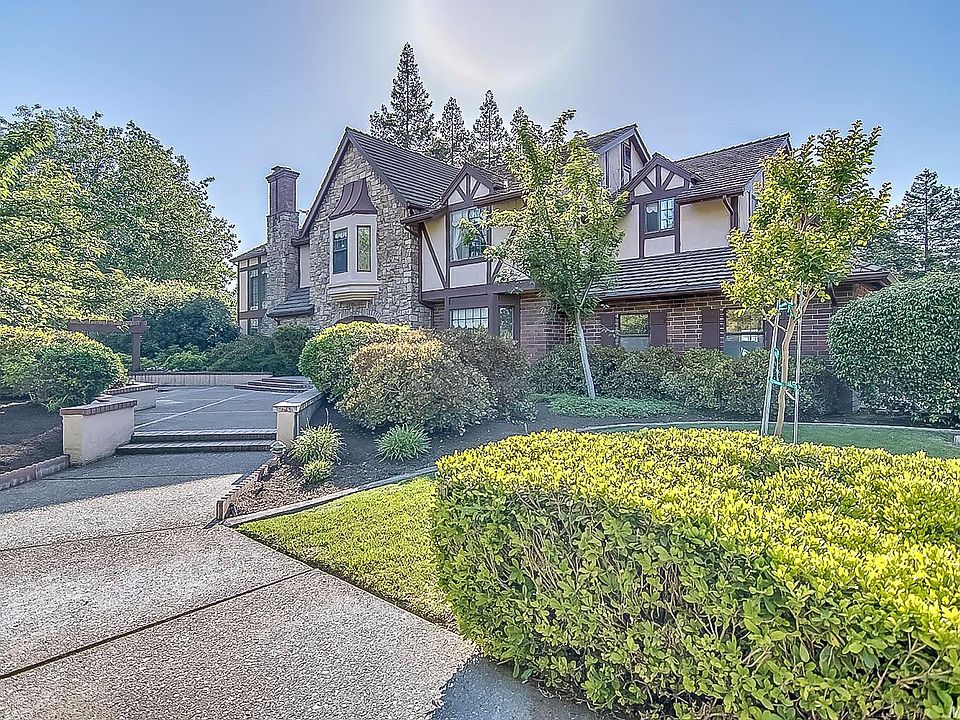 1st image of 5853 E Acorn Ct