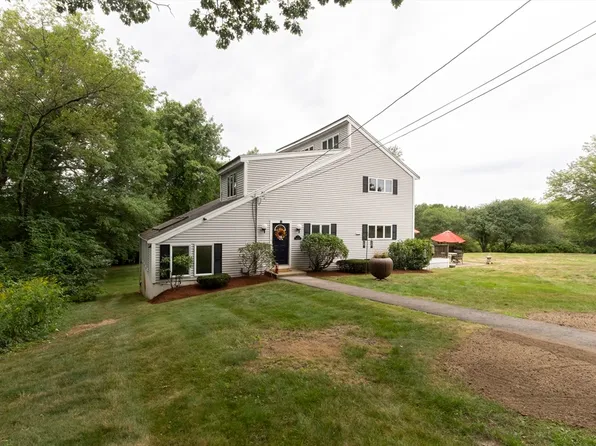 7 Johnson Rd, Southborough, MA 01772