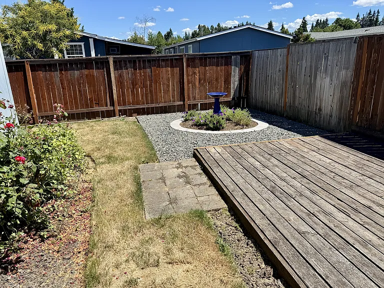 1015 Oak St #75 — Photo 9