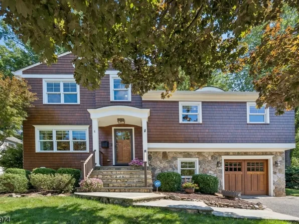 5 Raymond St, Chatham Boro, NJ 07928