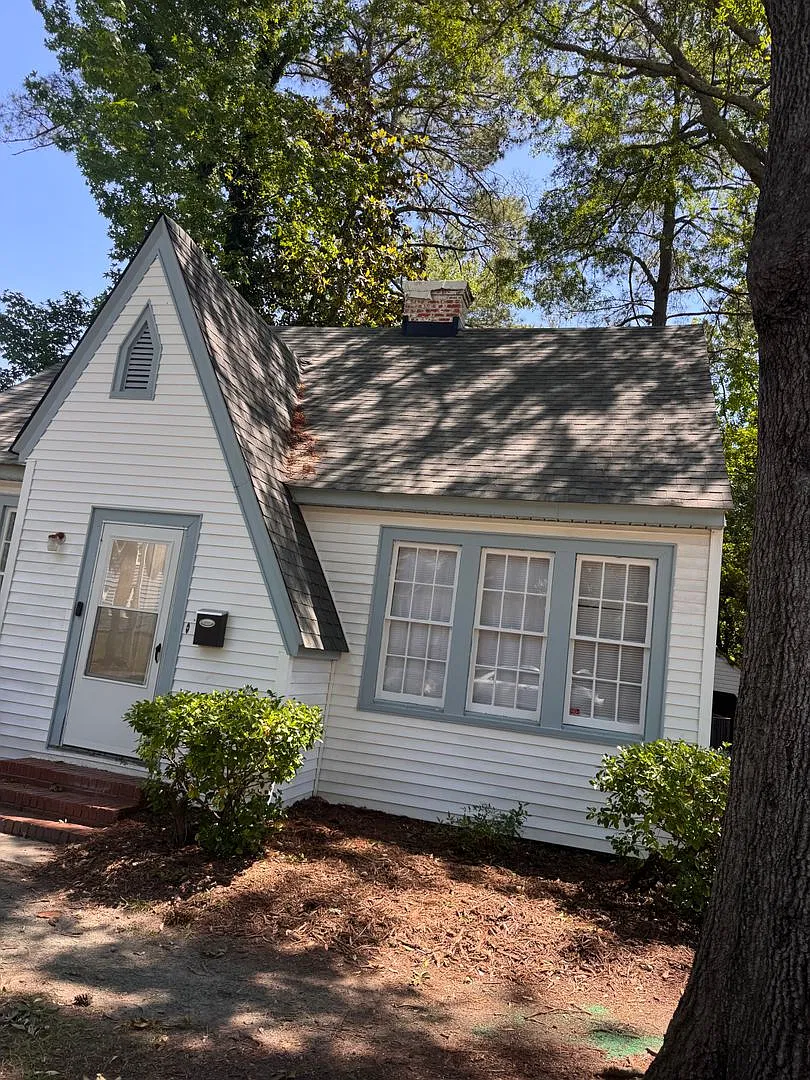 2 Bedroom House for Rent — Photo 1