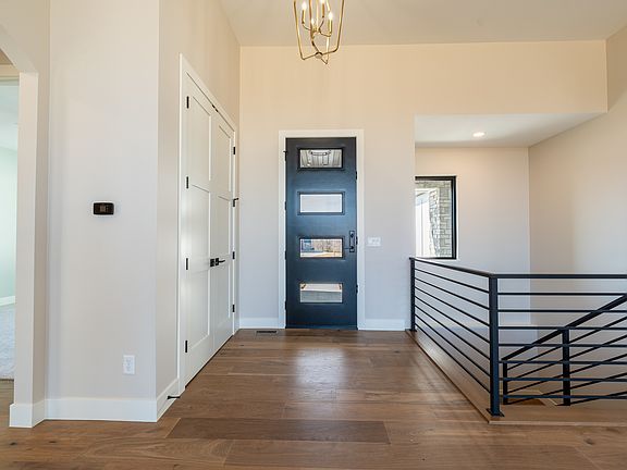 4th image of 5127 Oak Ridge Ct