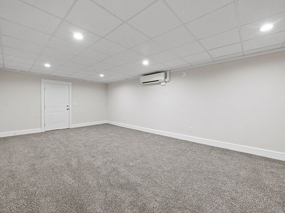 2nd image of 508 E Main St #208