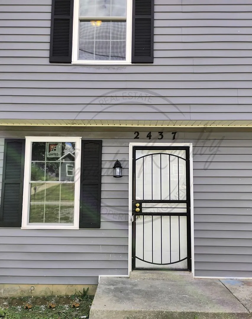 First Month Free: Beautiful 2-Bedroom Duplex Near Trinity Hills Northeast Nashville — Photo 1