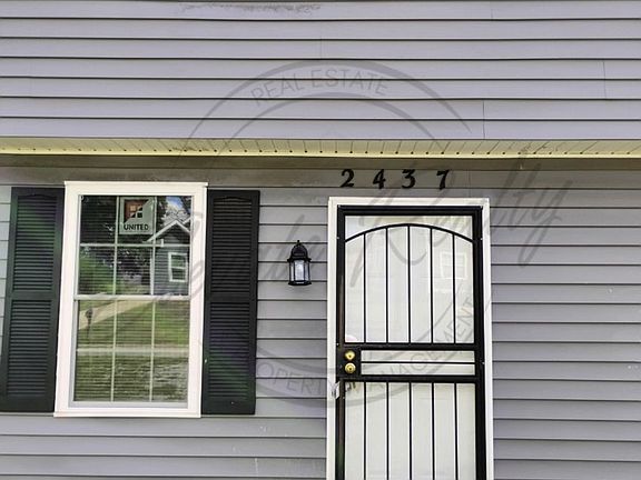2nd image of 2437 Woodale Ln