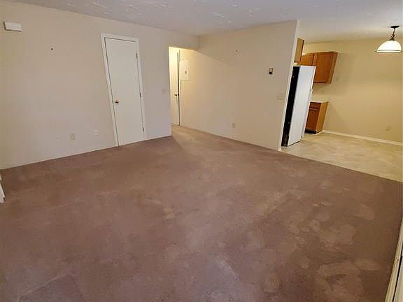 4th image of 611 N N St APT 2