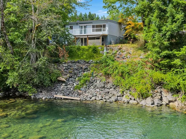 160 Cowichan Lake Rd, Lake Cowichan, BC V0R 2G0