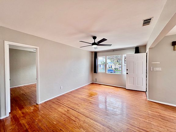 2nd image of 3868 Kendall St