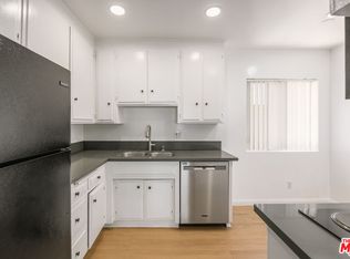 2803 Arizona Ave APT 10, Santa Monica, CA 90404