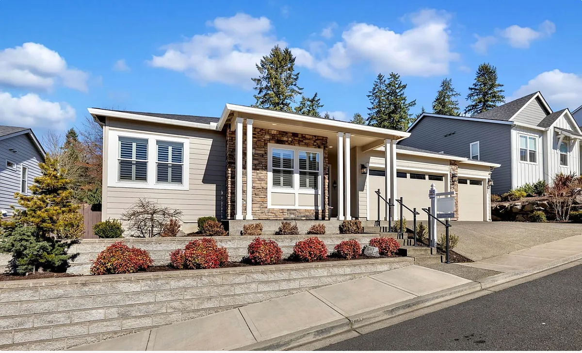 Building Photo - 931 W Magnolia Loop