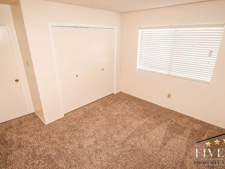 2700 Ashe Rd — Photo 8