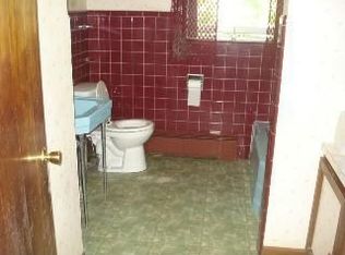 273 Berkshire Rd, Sandy Hook, CT 06482