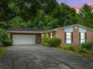 815 Chambers St, Rome City, IN 46784