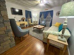 98 Dean St APT 3, Providence, RI 02903