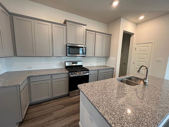 2nd image of 9202 Novacek Blvd