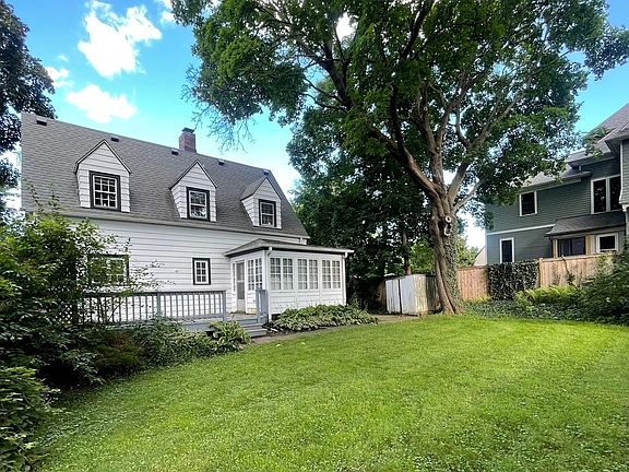 4th image of 1138 Shermer Rd