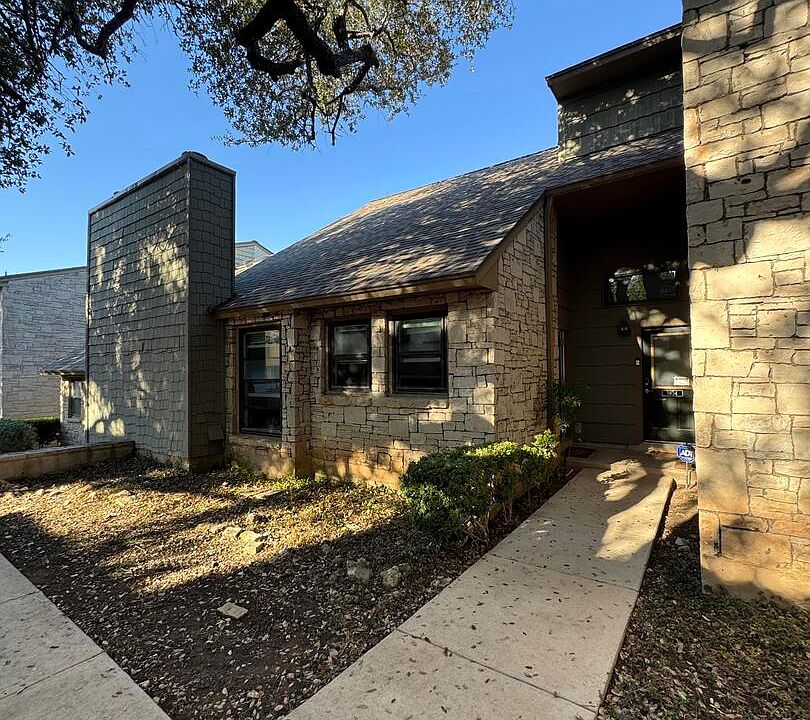 1st image of 14122 Churchill Estates #1405