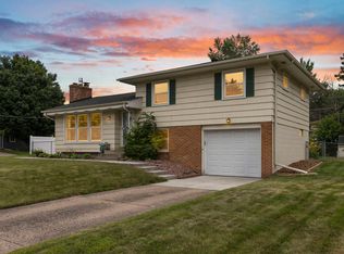 2044 Copper Ln, Eagan, MN 55122