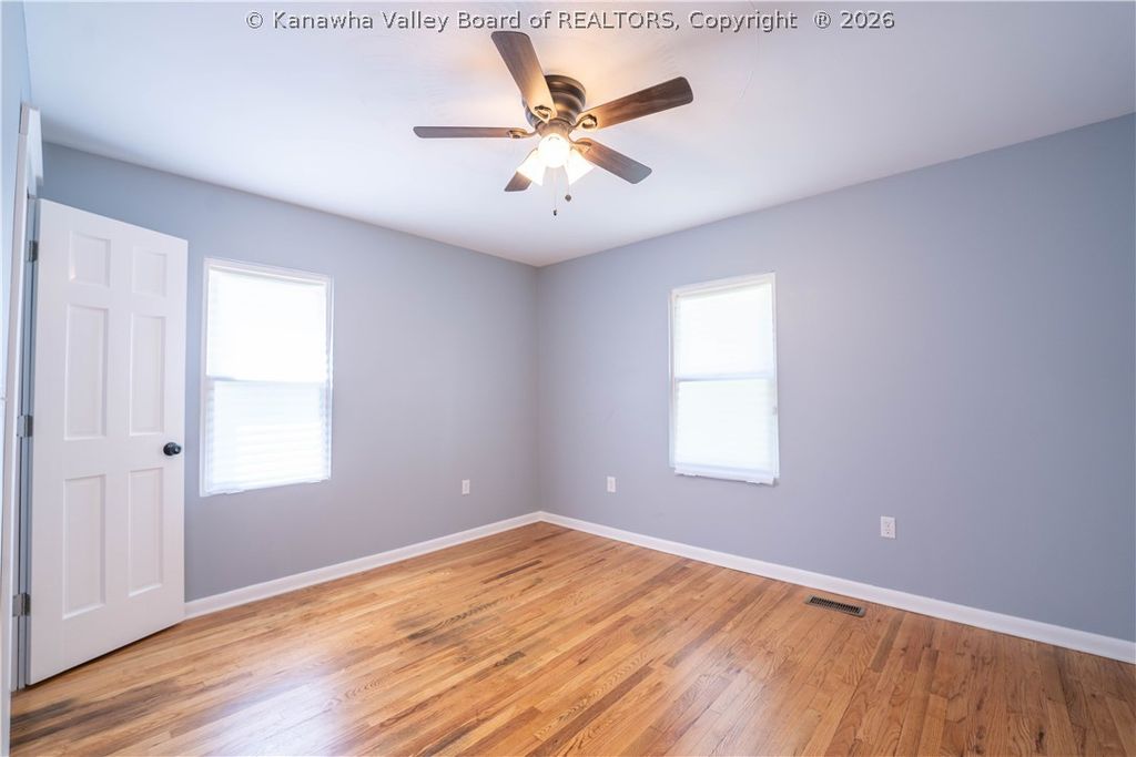 302 Winfield Rd, Saint Albans, WV - More