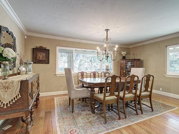 5th image of 18602 Saratoga Los Gatos Rd