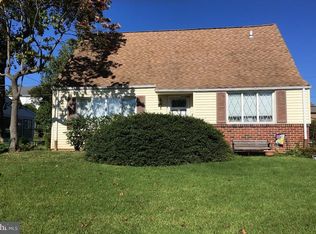 705 Dunmore Rd, Philadelphia, PA 19115