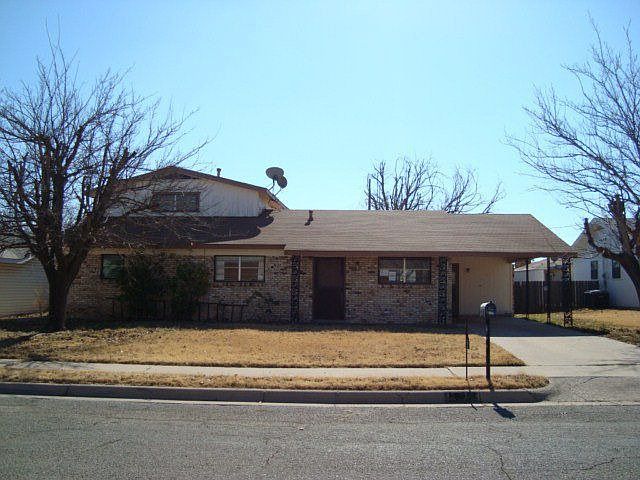 2nd image of 2211 Cecilia St