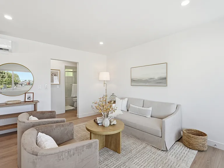 1620 E Maple Ave — Photo 12