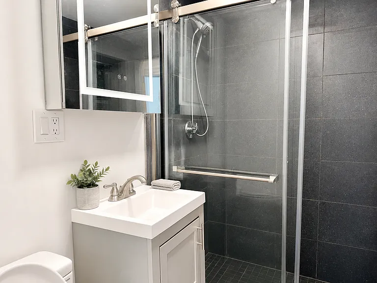 108 Myrtle St #5 — Photo 5