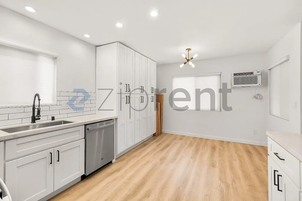 2 bed, 1144 sqft, $3,025 — Photo 4