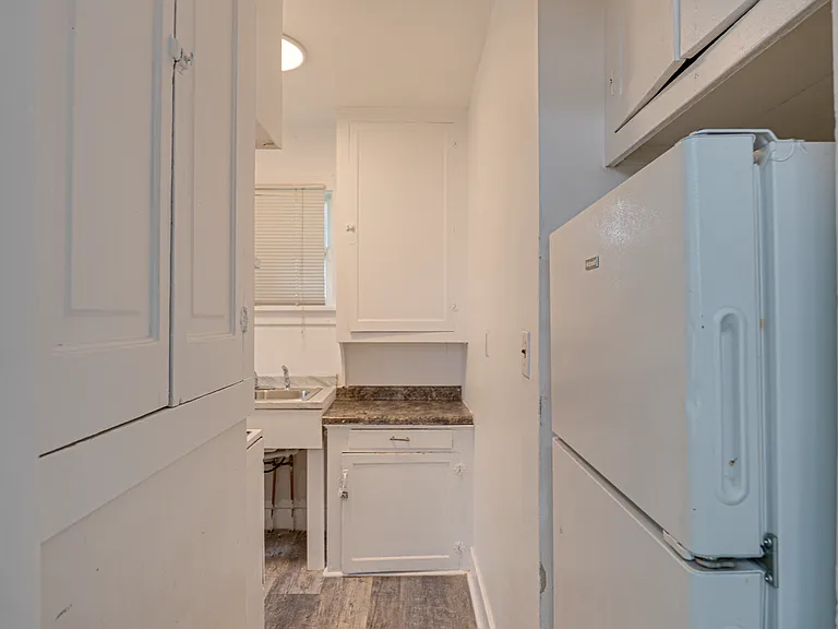 426 N Lake St #3 — Photo 9