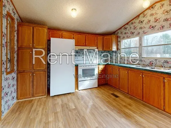 74 Sweet Fern Dr, Greenbush, ME 04418