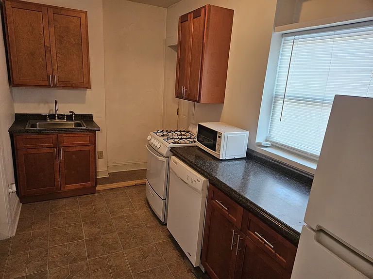 1116 Edgewood Dr #F — Photo 4