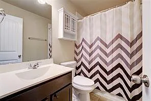 18320 Cuyahoga Dr — Photo 20