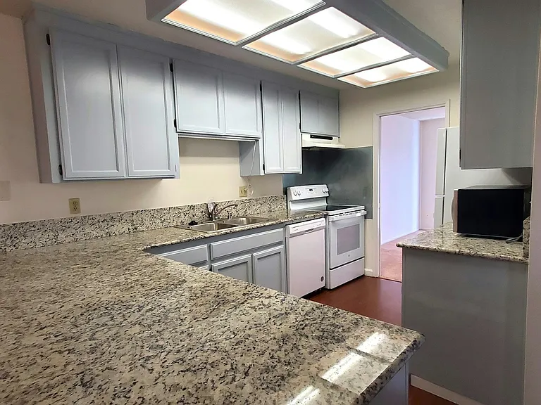 37763 Cedar Blvd — Photo 9