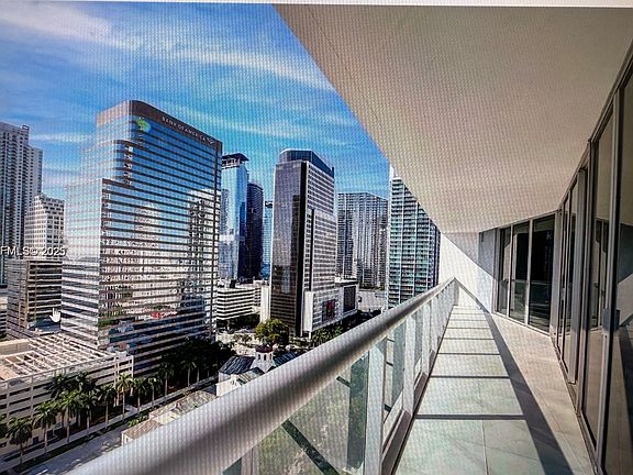 3rd image of 495 Brickell Ave #213