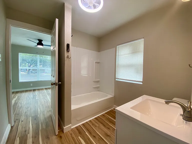 431 Tutt Ave — Photo 17