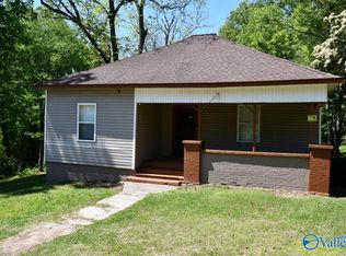 1216 Barkley St, Gadsden, AL 35904