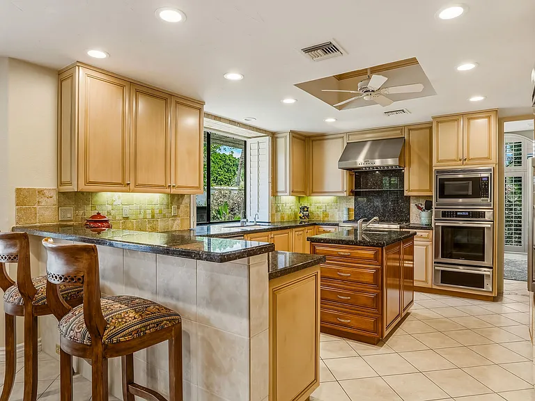 5 Stanford Dr — Photo 16
