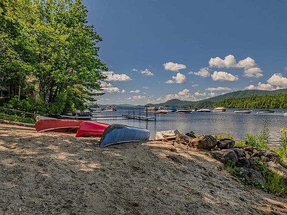 2nd image of 32 Stoney Brook Road