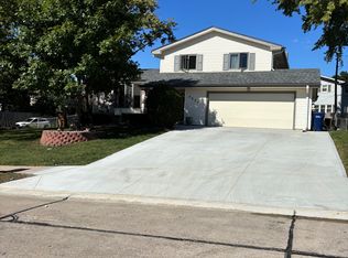 4824 Glasgow Ave, Omaha, NE 68157