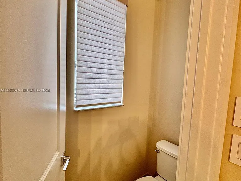 8108 NW 48th Ter — Photo 31